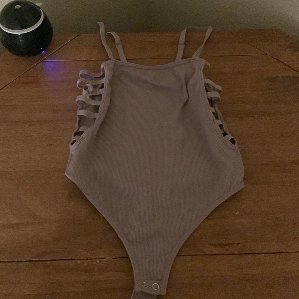 one piece very stretchy never been worn out at all.